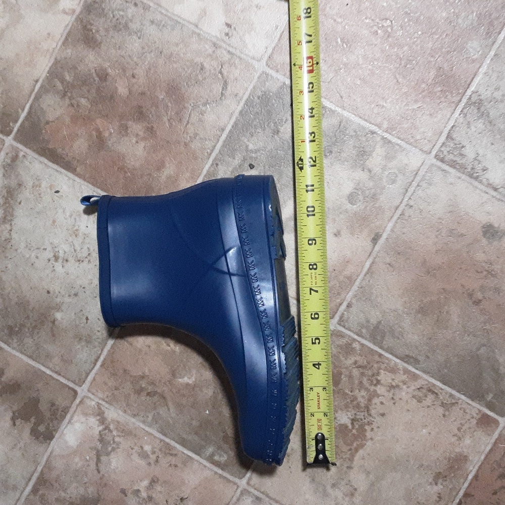 Michael Kors Women's Navy Rain Boots Size 10. - Picture 12 of 12